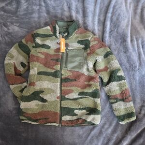 NWT Kids Camouflage Sherpa Jacket